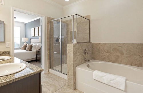 Pflugerville Apartment | Modern Apartment in Prime Location (ID9484X05)