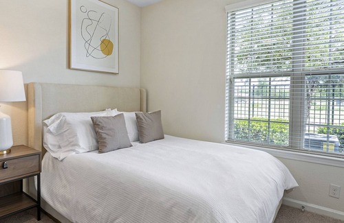 Pflugerville Apartment | Modern Apartment in Prime Location (ID9484X05)