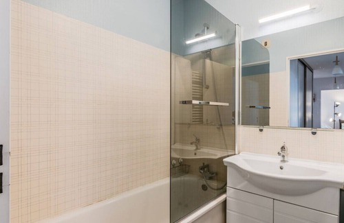 Merignac Apartment | Modern apartment in Bordeaux - W274
