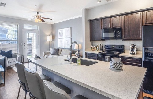 Atascocita Apartment | Modern Apartment in Prime Location (ID8343X22)