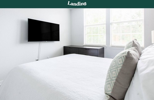 Baldwin Park Apartment | Modern Apartment in Prime Location (ID6183X04)