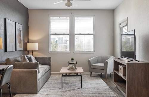 Meadow Woods Apartment | Modern Apartment in Prime Location (ID9830X56)