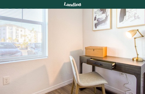Riverview Apartment | Modern Apartment in Prime Location (ID8141X02)