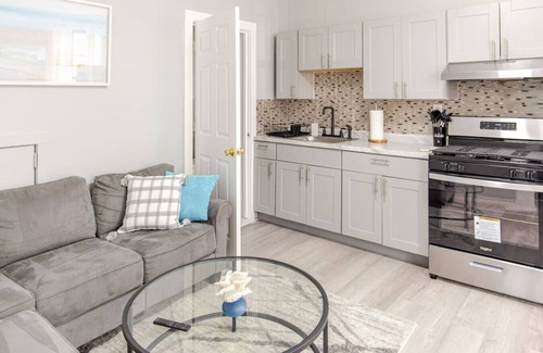 Black Rock Historic District Apartment | Modern Apartment in Black Rock