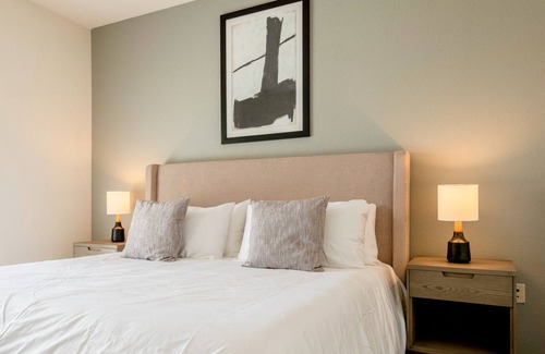 Cedar Park Apartment | Modern Apartment in Prime Location (ID4901X64)