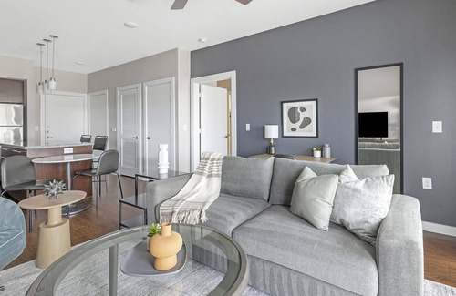 Cedar Park Apartment | Modern Apartment in Prime Location (ID4945X32)