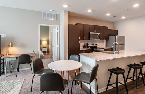 Huntsville Apartment | Modern Apartment in Prime Location (ID3736X9)