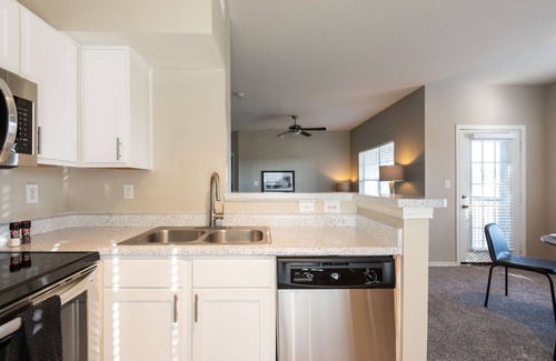 Round Rock Apartment | Modern Apartment in Prime Location (ID7688X5)