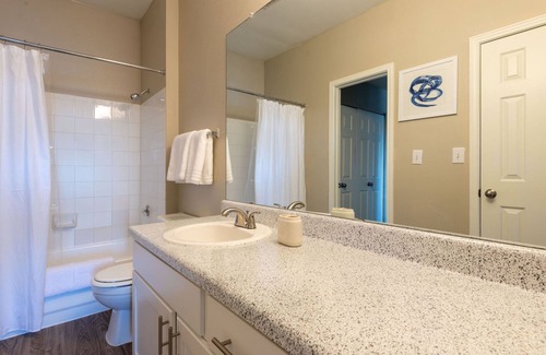 Round Rock Apartment | Modern Apartment in Prime Location (ID7688X5)