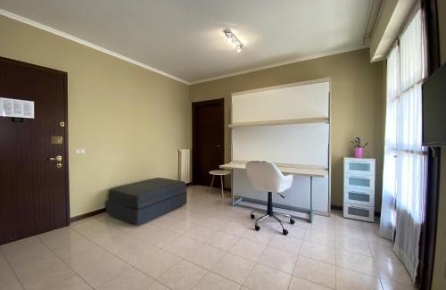 Vercelli Apartment | Modern apartment in Vercelli 50 m² with balcony