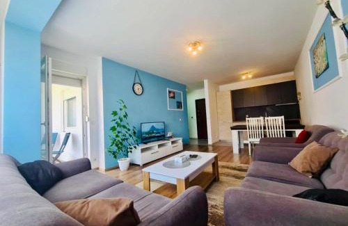 Matiçan Apartment | Modern Apartment Street C