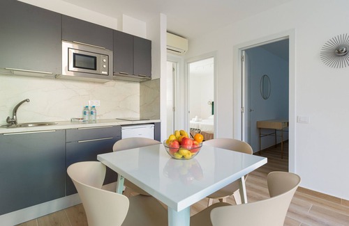 Corralejo Apartment | Modern apartment. Swimming pool and beachfront. Corralejo