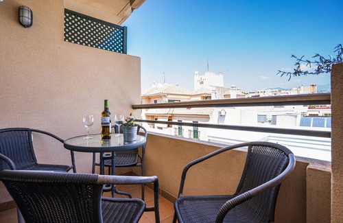 Nerja Apartment | Modern apartment - Wifi - swimming pool - parking - center - beach at 250 m