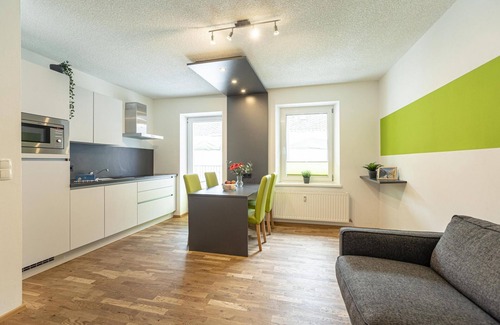 Eisenerz Apartment | Modern apartment with balcony