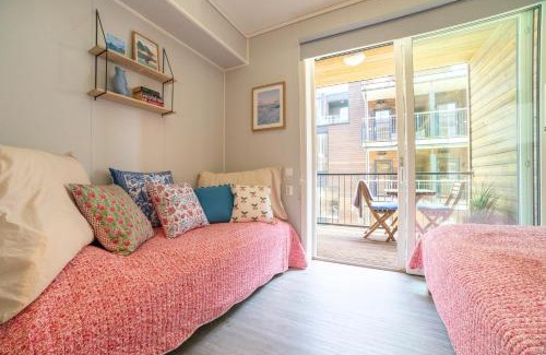 Svolvaer Apartment | Modern apartment with balcony in the center of Svolvær