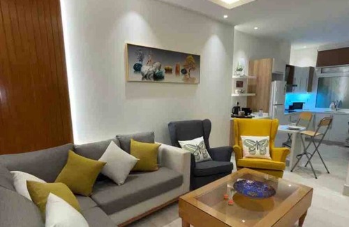 Riyadh Apartment | Modern apartment with bedroom, lounge and kitchen