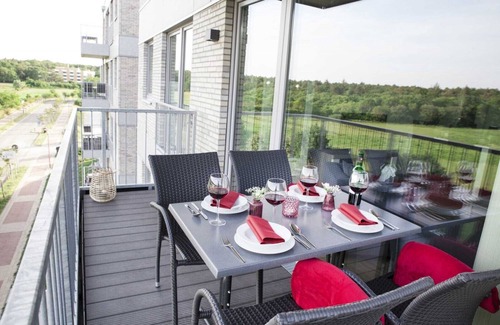 Sahlenburg Apartment | Modern apartment with sauna 400 meters from the beach.