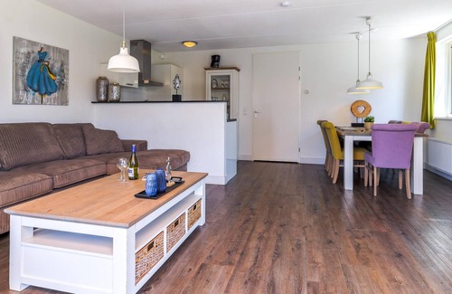 Municipality of Uitgeest Apartment | Modern apartment with jetty