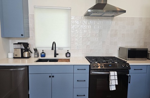 Downtown Apartment | Modern apartment within mins from Downtown Raleigh