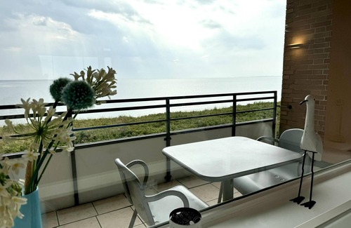 List Apartment | Modern app. with balcony, sea view, parking space, WLAN. Pets allowed.