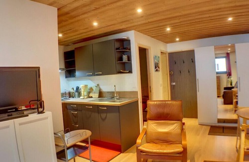 Chamonix City Centre Apartment | Modern Apt With View On The Aiguille Du Midi