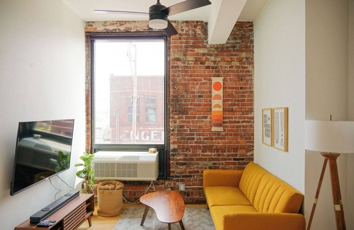 Duluth Apartment | Modern Apt w/Gym, Elevator, Coffee Shop | 205