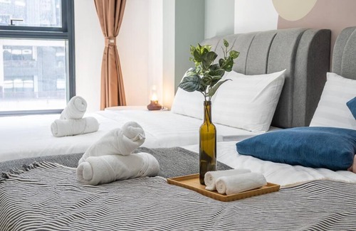Mont Kiara Apartment | Modern Arcoris Mont Kiara KL City 4pax Next 163mall 안녕하세요