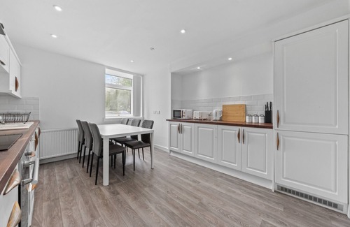 Bannockburn Bed & Breakfast | Modern Bannockburn Guest House - Room 1