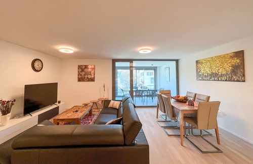 Glattbrugg Apartment | Modern & beautiful 4.5 rooms apartment welcomes you for homely & cozy experience