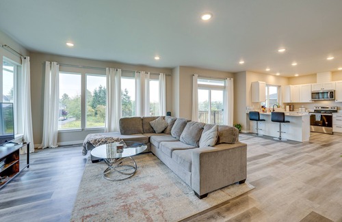 Blaine House | Modern Blaine Vacation Rental, 33 Mi to Vancouver!