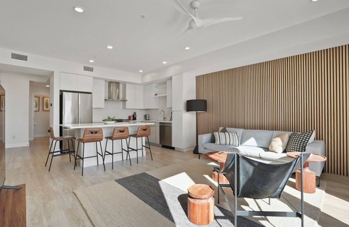 Noble Park Condo | Modern Boulder Condo with Flatiron Views