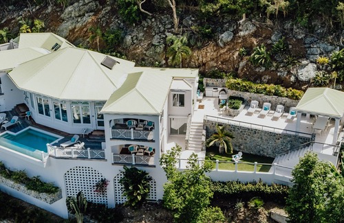 Estate Denis Bay Villa | Modern Caribbean Luxury at Hawksnest Villa- Infinity Pool, Central AC, Concierge