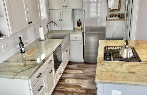 Shell Beach Apartment | Modern casita in Shell Beach, a great place to relax and unwind.