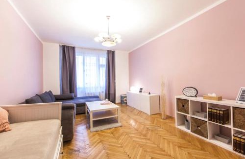 Stare Mesto Apartment | Modern Central Apartment Dlouhá
