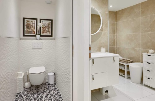LHoumeau House | Modern chalet between La Rochelle and L'Ile de Ré: 1 to 5 people, 2 bedrooms.
