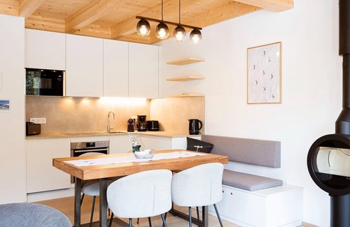 Schonberg House | Modern chalet with infrared sauna