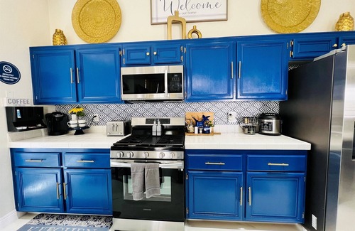 North Las Vegas House | Modern-Clean-Comfortable 3BR/2BT Game Room, Family Room.
