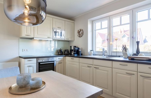 Westerland Apartment | Modern. Close to the beach. Terrace. - House Nordmarkgarten