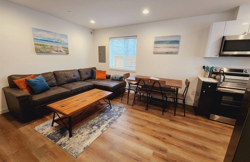 Ocean Shores House | Modern Coastal Getaways #4 ~Brand New in Downtown Ocean Shores~
