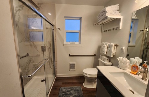 Ocean Shores House | Modern Coastal Getaways # 5 ~Handicap accessible condo in Downtown Ocean Shores~