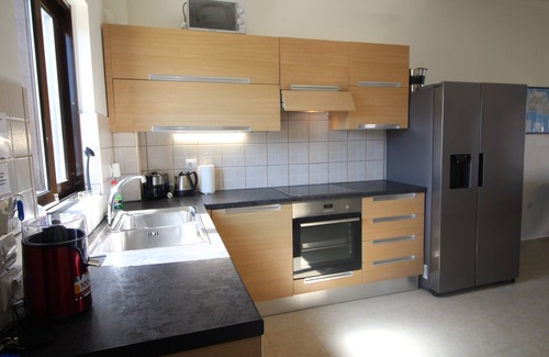 Vamos Apartment | Modern Comfort Mountain and Sea View Apartment 5 With Roof Terrace