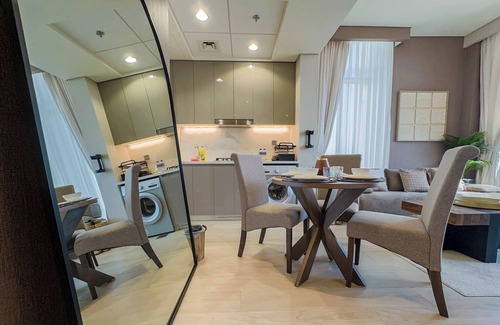 Dubai Apartment | Modern Comforts 1-Bedroom Retreat in Meydan