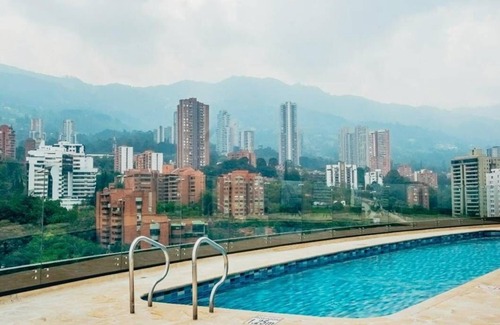 El Poblado Apartment | Modern Condo at Poblado. City views, Pool and Rooftop