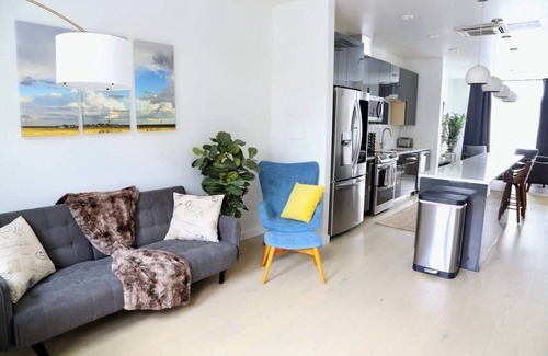 Central East Austin Apartment | Modern Condo w Patio City Views Heart of DT Austin