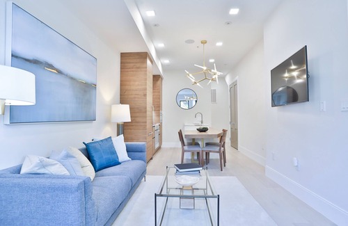Dupont Circle Condo | Modern Condominium in heart of Adams Morgan