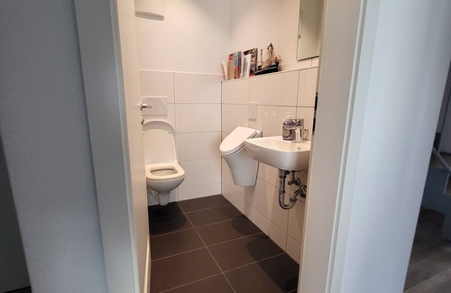 Uhingen Apartment | Modern condominium near Stuttgart