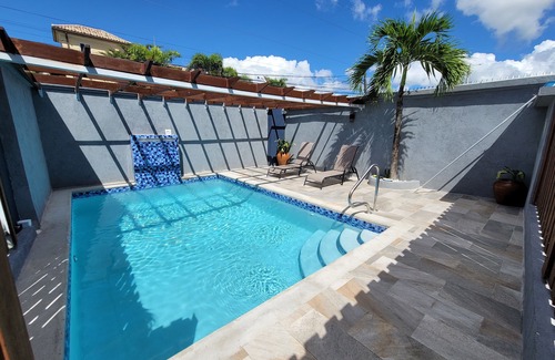 Barbican Apartment | Modern corporate Travel apartment in Central Kingston close to all ammenities