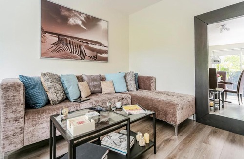 Westbourne Green Apartment | Modern Cozy apartment in Little Venice