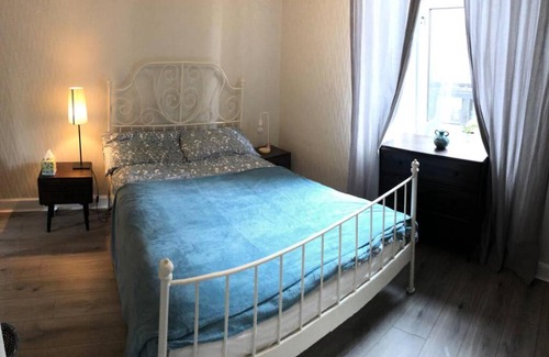 Gorgie Apartment | Modern Double Bed Apartment Close to City Centre