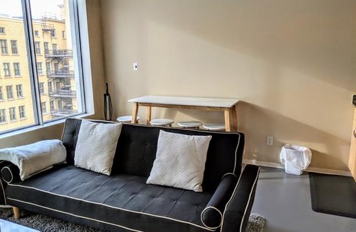 Downtown Edmonton Apartment | Modern Downtown Loft Near Rogers Place,shaw Conf